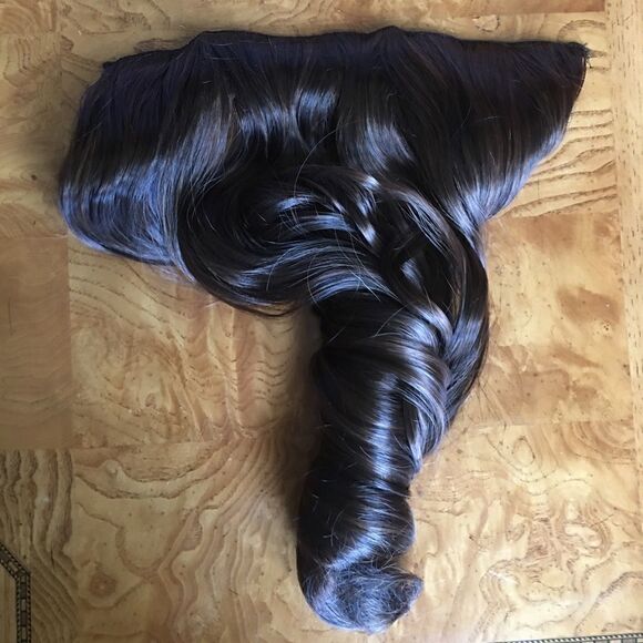? - SMOOTH CURLED Hair Clip In main image 8